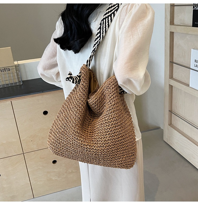 Summer high-capacity straw woven bag for women, 2024 new style seaside and beach vacation single-shoulder bag, commuter tote bucket bag pic 24