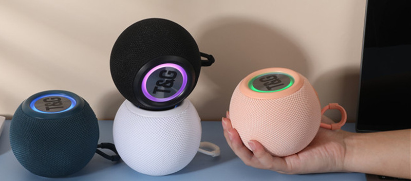 外贸跨境TG337蓝牙音响便携式圆形小音响布艺led灯无线低音炮音箱详情5