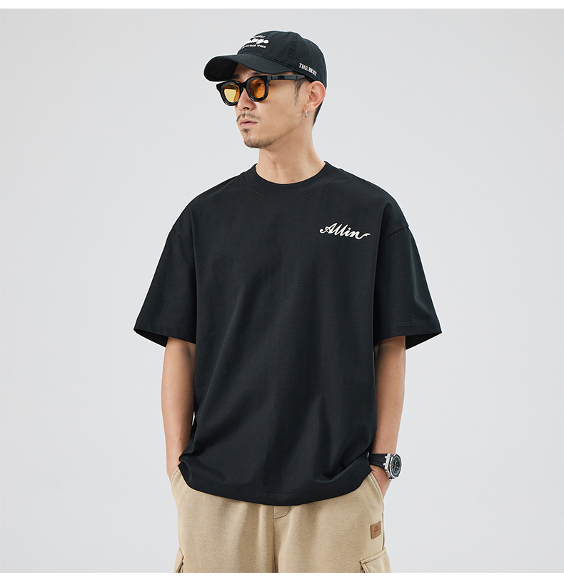 The 2025 summer new half-sleeved T-shirt for men is a trendy and versatile short-sleeved American retro printed loose round-neck T-shirt pic 11