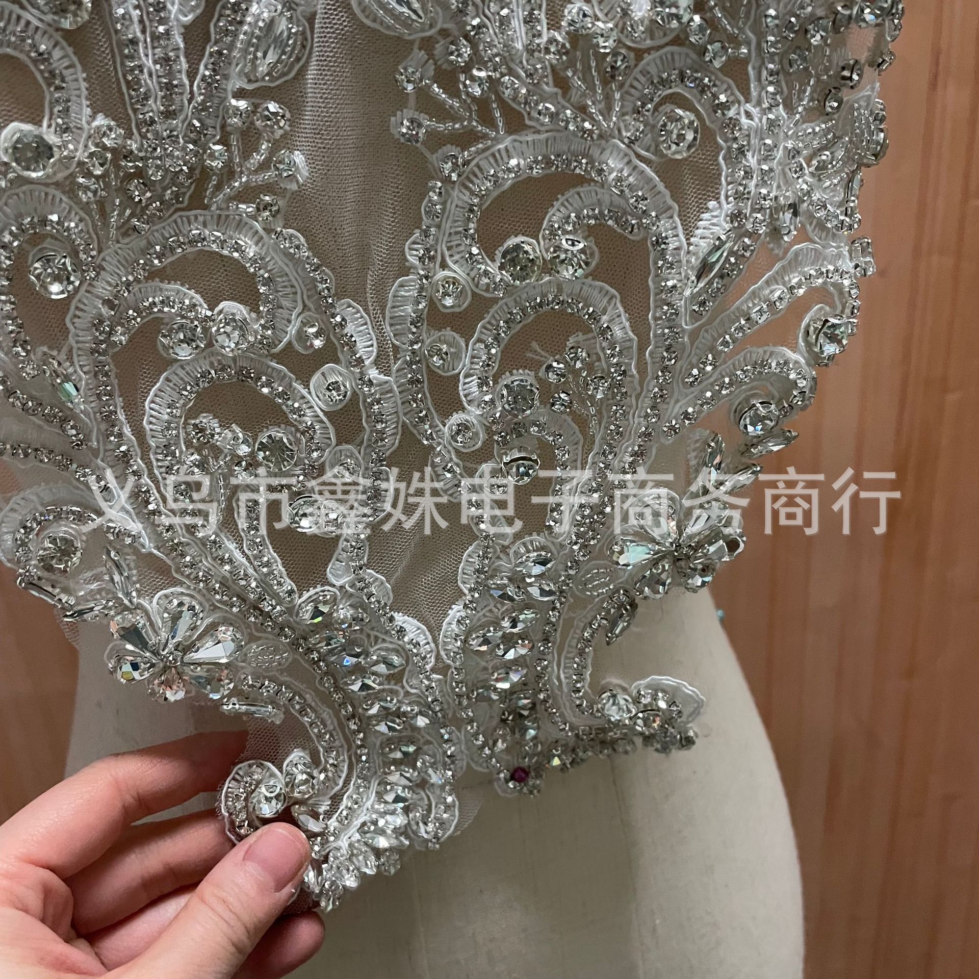 金色贴花手工钉珠婚纱礼服装饰蕾丝贴花详情5