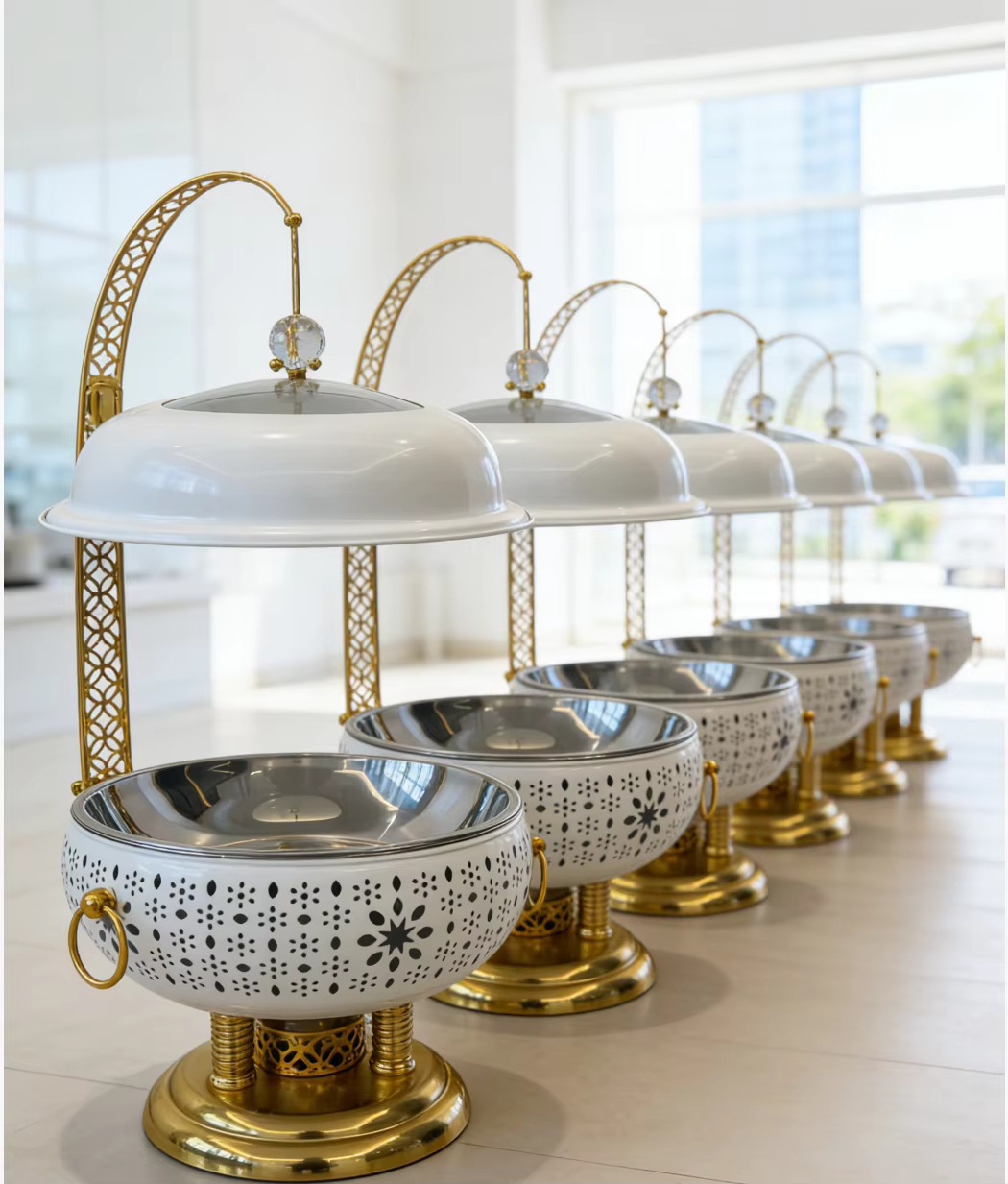 Stainless steel golden luxury restaurant hotel wedding insulated pot alcohol heating 8-liter capacity food insulated with belt pic 2