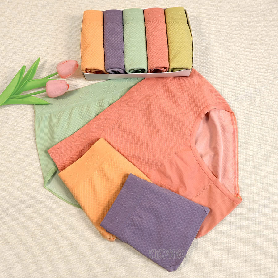 大码内裤加肥加大女胖MM200斤无痕中老年妈妈三角短女士内裤批发详情5