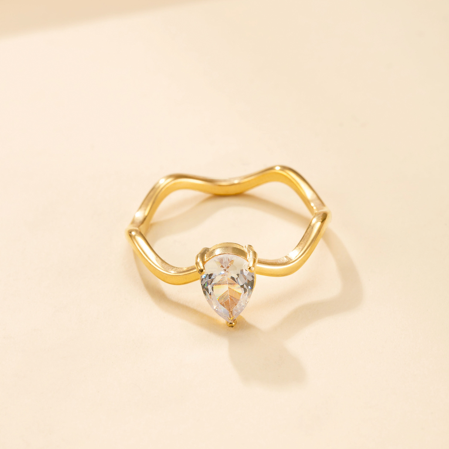 欧美风时尚不锈钢戒指水滴形锆石戒指女个性百搭钛钢饰品厂家直销详情6