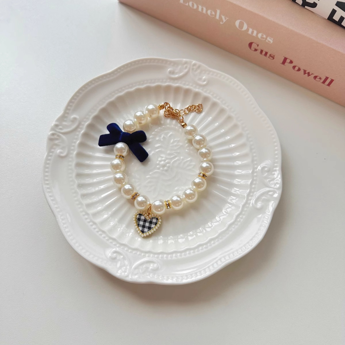 Pet necklace, cat pearl collar, dog neck collar, neck chain, retro heart-shaped pendant, cute cat and dog neck accessories pic 15
