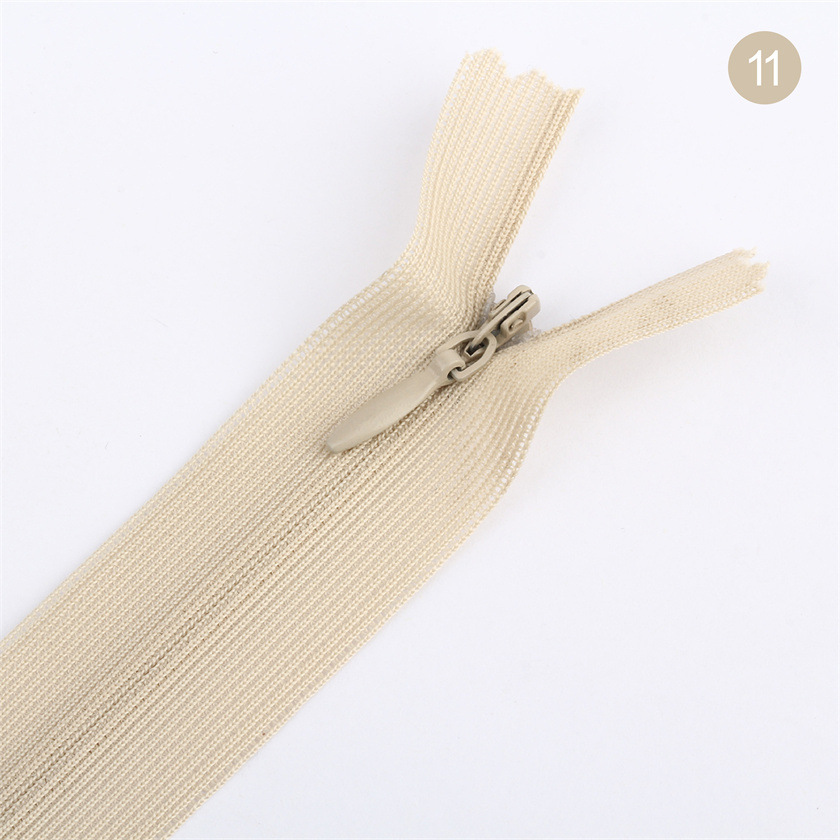 The manufacturer supplies 60cm needle thread invisible zippers in real stock, with open zippers in red, white, yellow, green and blue, and a length of 60cm pic 12