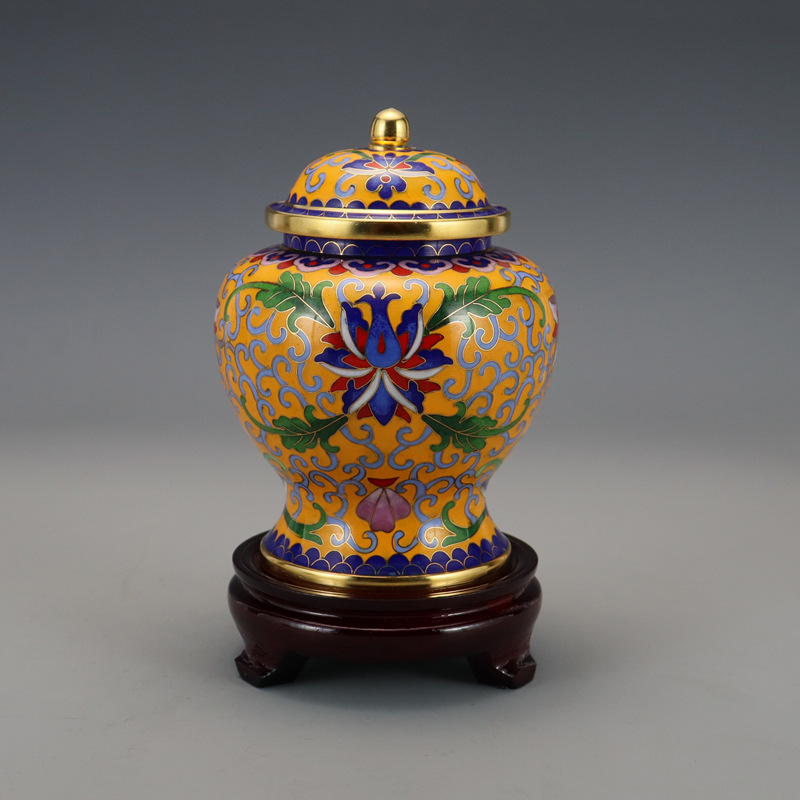Beijing Cloisonne craft gift piece: Traditional copper body cloisonne enamel polished 5-inch lotus patterned General jar pic 4
