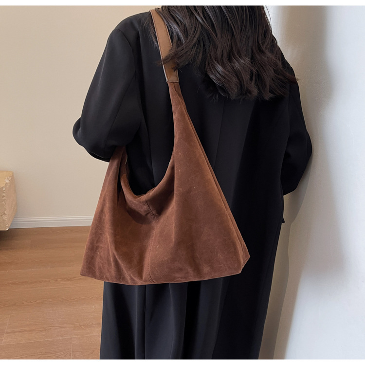 Retro matte tote bag, autumn and winter bag, commuter underarm bag, large-capacity single-shoulder tote bag, simple single-shoulder bag for women pic 30