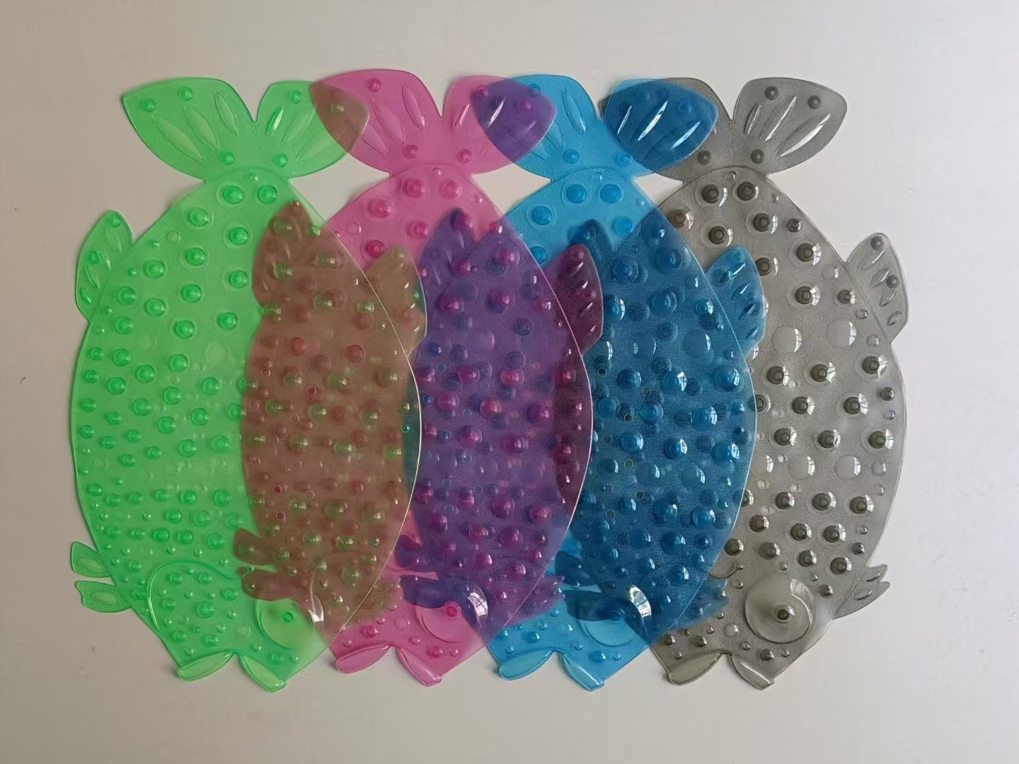 Forma de pescado almohadilla de baño resistente al agua almohadilla de baño larga de color sólido almohadilla de masaje suave espinilla antideslizante almohadilla de baño ventosa pic 2