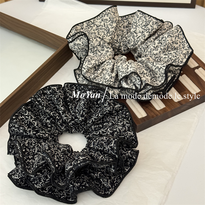 Retro and artistic small floral lace fringed large intestine hair band, high-end and elegant, unique and versatile hair rope, new hairstyle pic 2