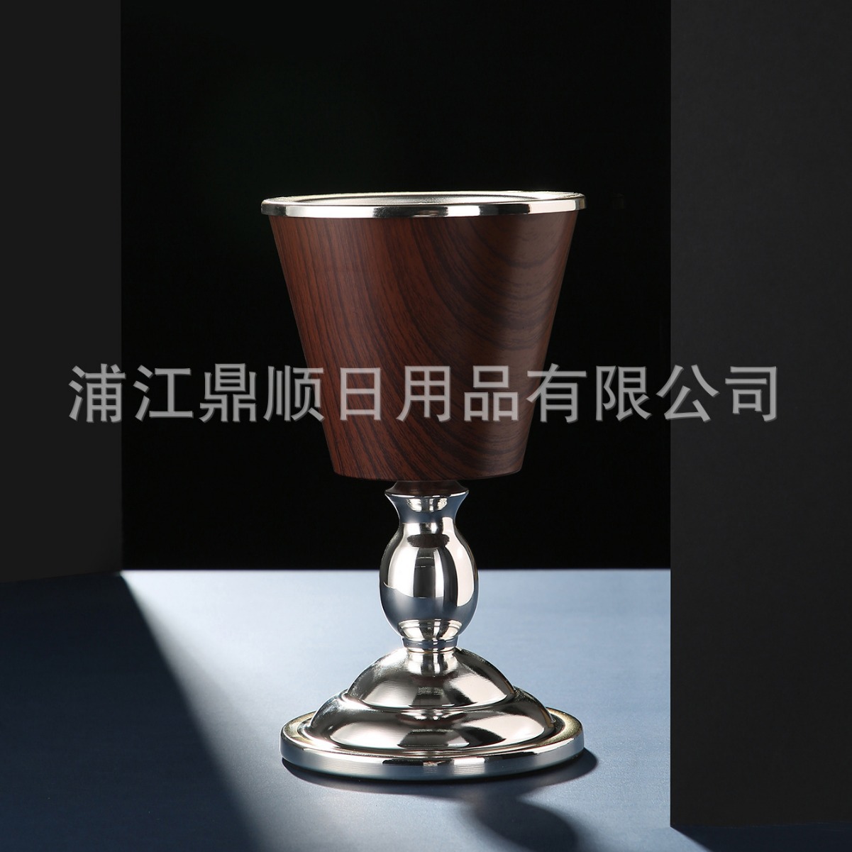 跨境中东沙特阿拉伯金色铁艺香炉家居烛台装饰品香熏炉杯摆件详情3