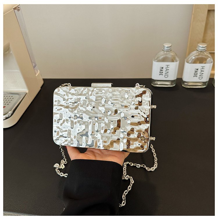 晚宴包金属2024夏季新款盒子女包链条单肩斜挎包褶皱跨镜女手机包详情40