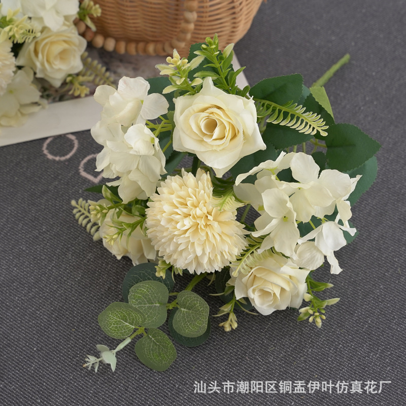 北欧仿真小玫瑰牡丹人造花家居装饰婚庆花墙洋甘菊花束详情18