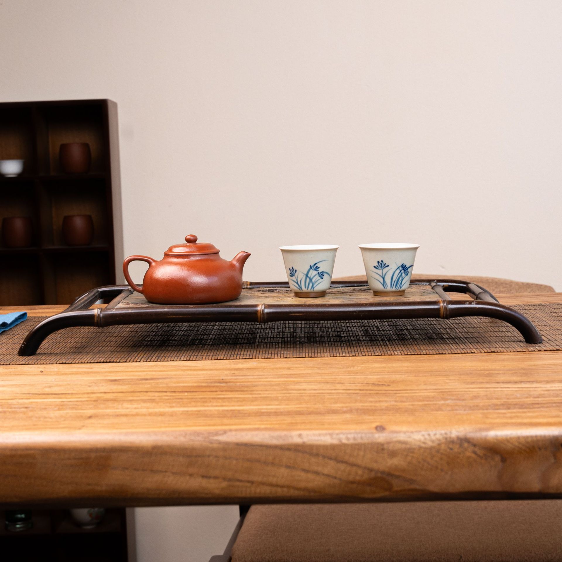 安吉梅鹿竹石面茶托盘 石面茶盘 石头制作竹工艺品 斑竹大漆国潮制品详情7