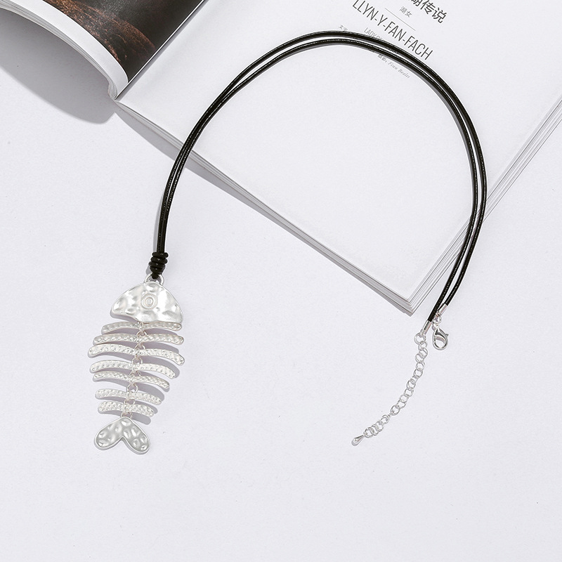 亚马逊爆款跨境饰品时尚欧美几何鱼形吊坠长款项链女士金属毛衣链详情5