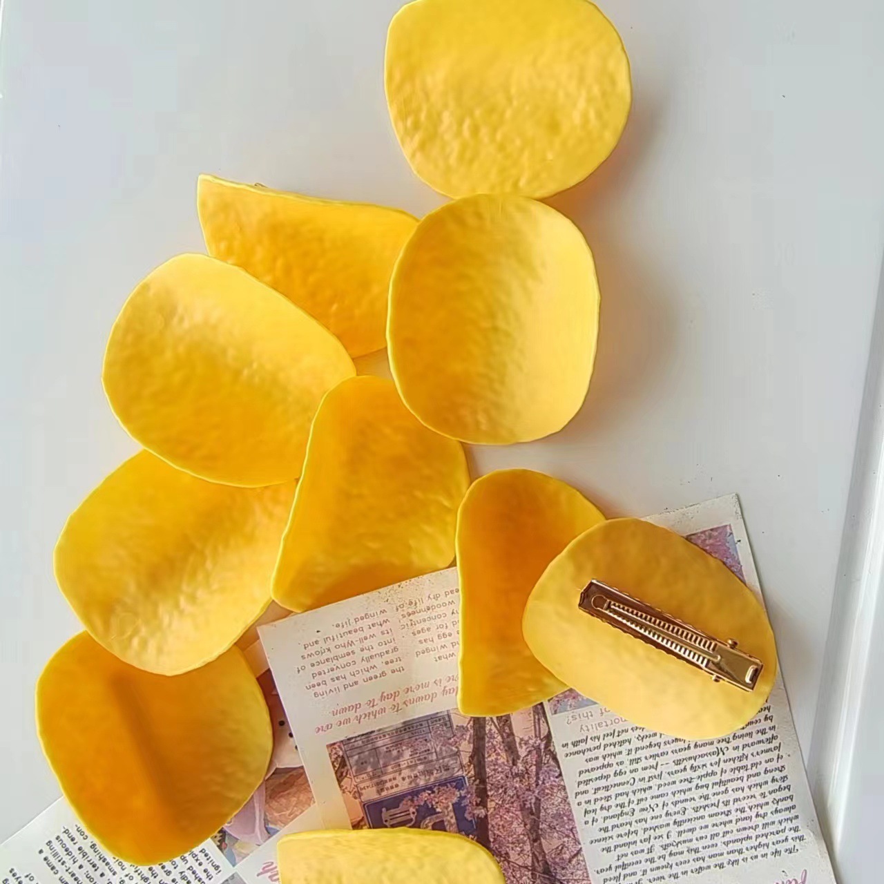 Creative Internet celebrity hair clips, simulated potato chips, snack hair clips, funny sweet girl side clips, bangs clips, available for consignment and wholesale pic 3