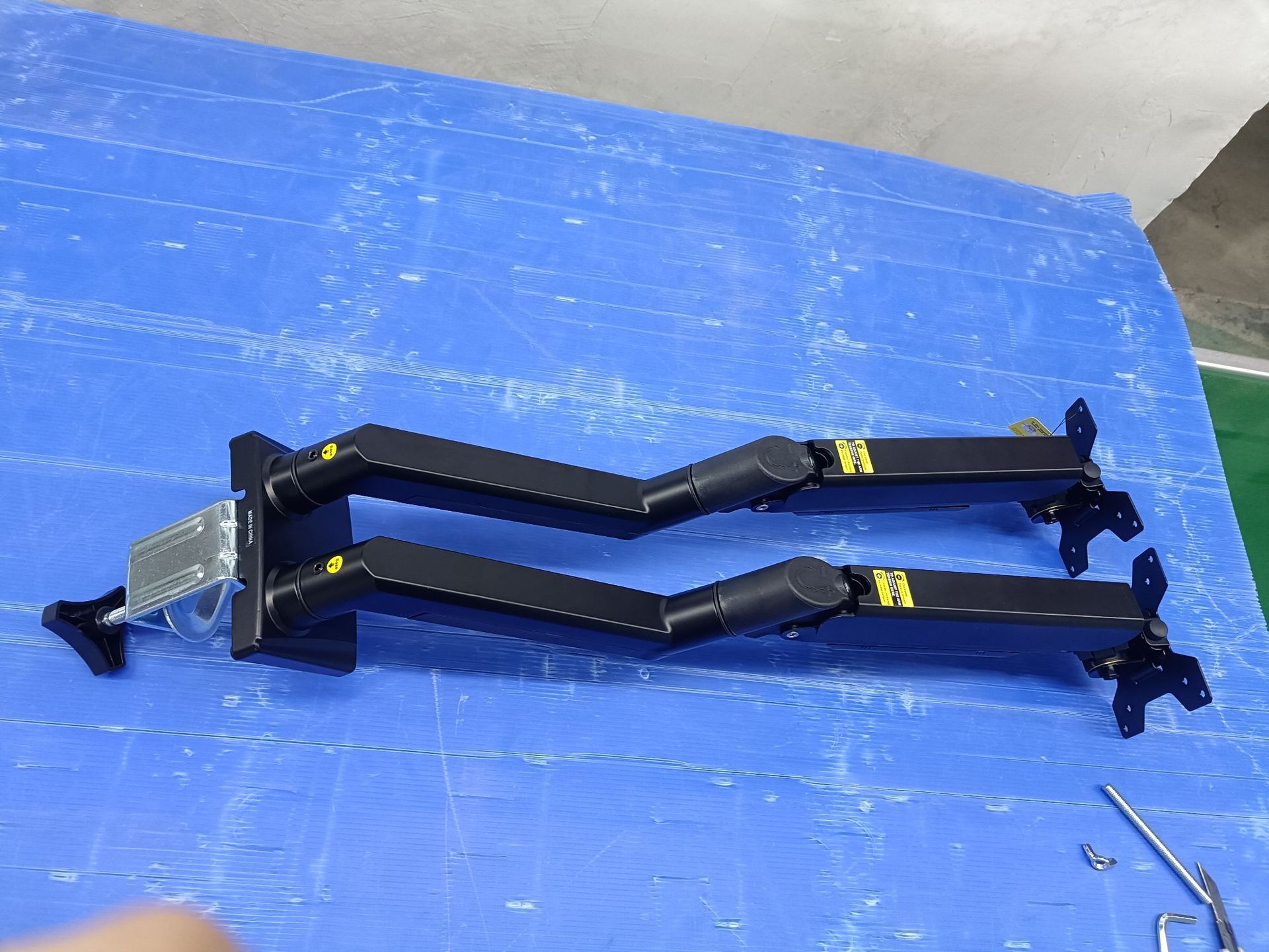 显示器支架显示屏曲面屏支架双臂气弹簧支架电脑支架详情10