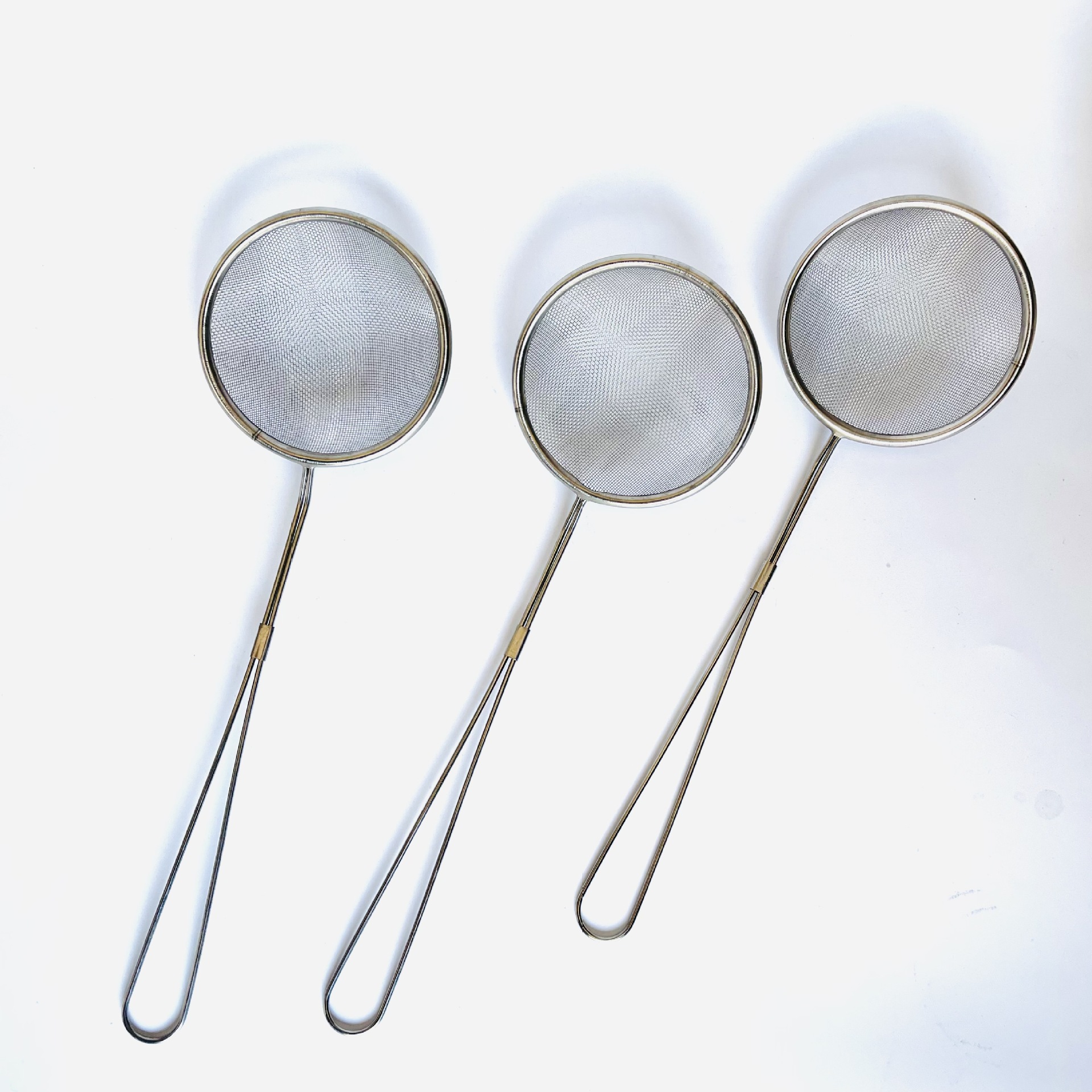 【 Zone 2-13 】8 cm long handle oil filter 10/ bundle 1200/ piece long handle oil filter 8 cm oil net oil filter leaking oil filter fish frying residue leaking net 簺 small small long handle oil net 2 yuan pic 4