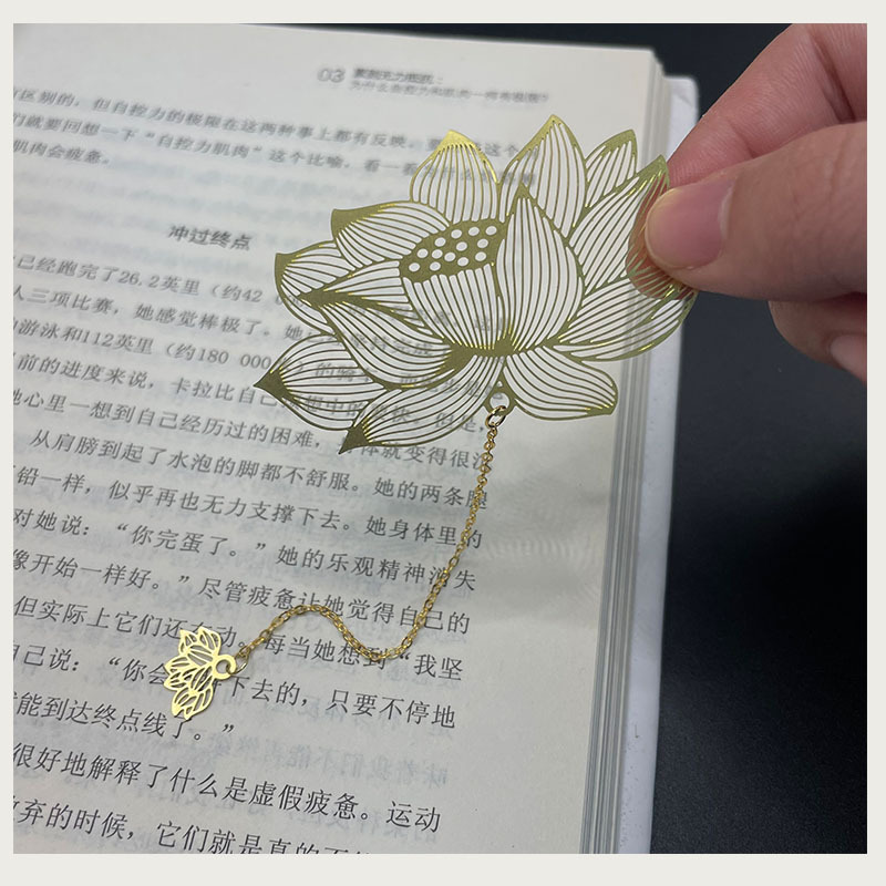 Exquisite ancient-style metal hollowed-out tree leaf vein bookmark, chain pendant, book holder, clear and simple, student gift, beautiful bookmark collection pic 7