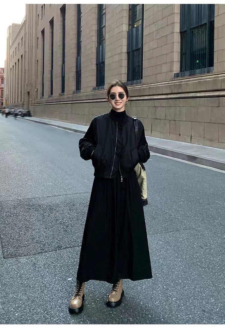 This high-end Hepburn stylish dress is a new Korean style for women in the autumn of 2024. It looks slimming with a knee-length base layer and a long skirt underneath pic 13