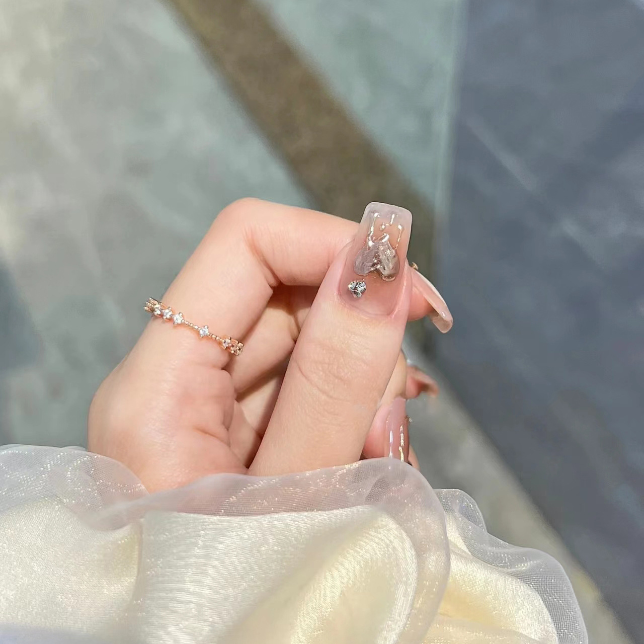 New handcrafted nail art, wearable nails, false nail patches, high-end and light luxury, heart-shaped gradient gradient, magic mirror with sparkling diamonds, long style pic 4