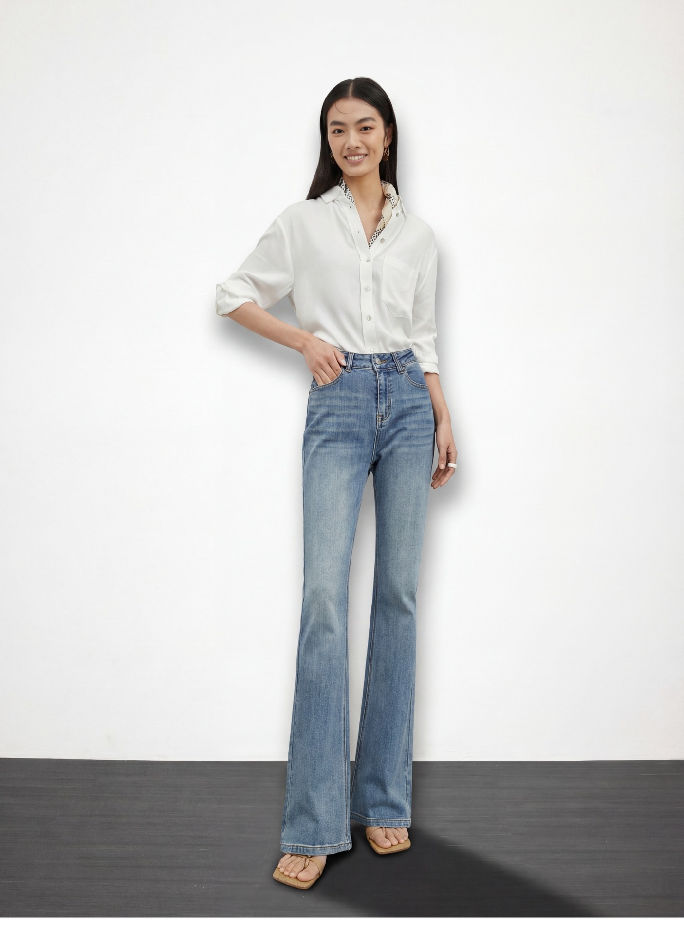 The windbreaker yoga model display clothing model showcases the new design pic 7