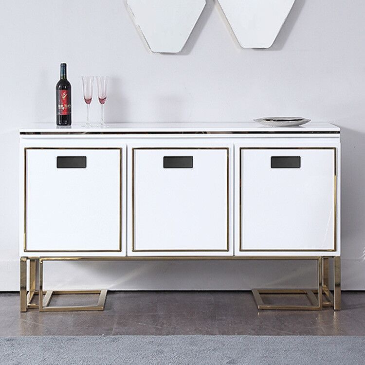 The black invisible handle of the tatami is embedded with the drawer handles of the cabinets and wardrobes. The sliding door is equipped with a golden concealed embedded handle pic 64