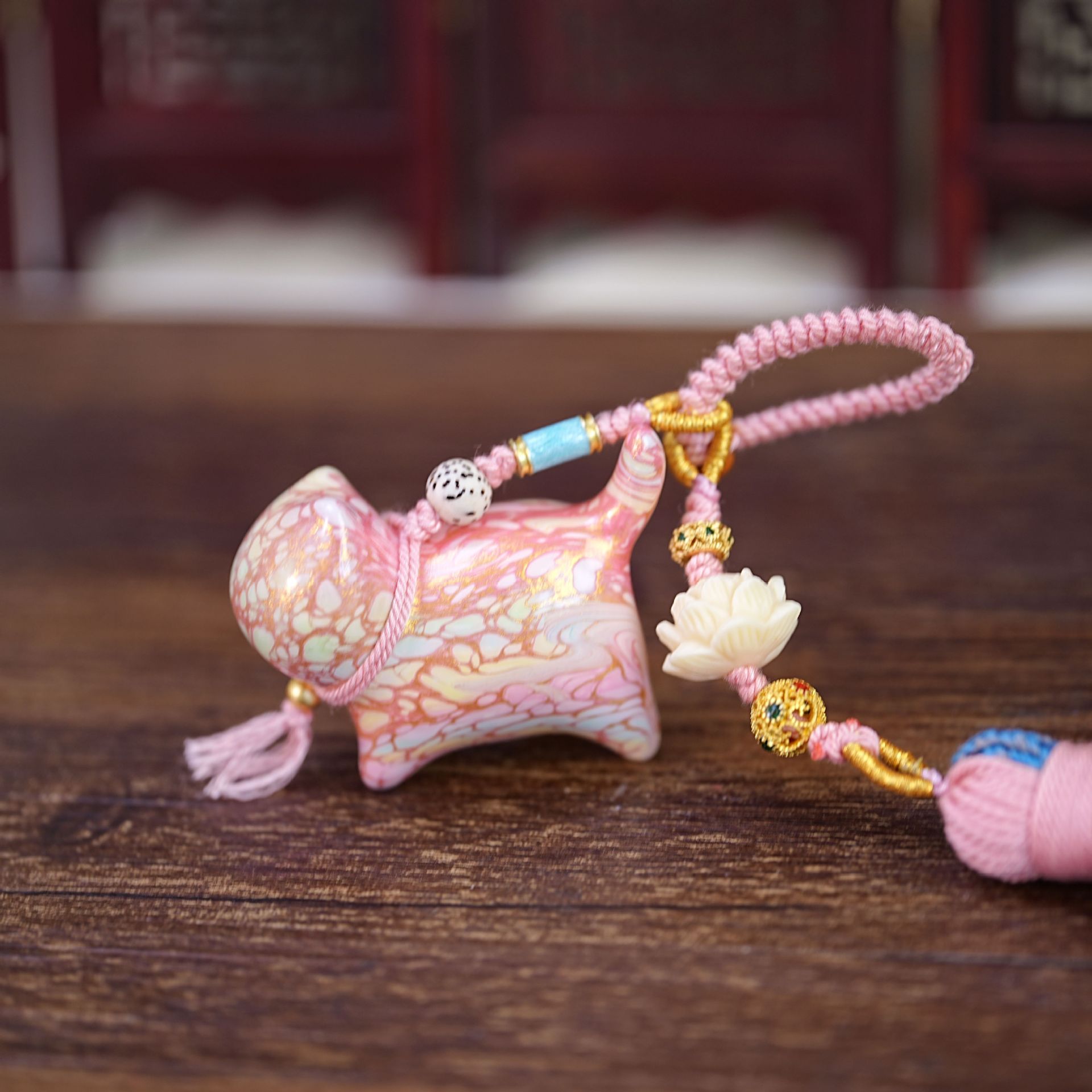 寺庙同款招财大漆小猫车载挂件高级感文玩手工钥匙扣包包挂饰饰品详情3