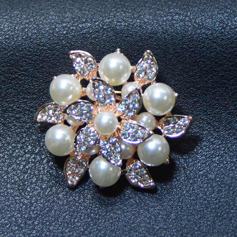 Brooch, high-end, niche silk scarf buckle, alloy Korean version diamond-encrusted coat, pearl brooch, clothing accessory, brooch, wholesale accessories pic 39
