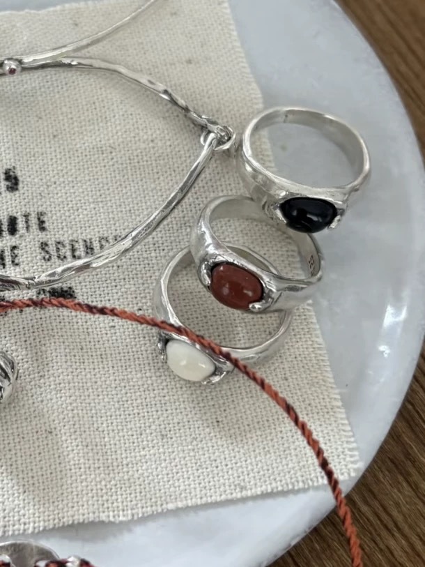 MA*家烧银红玛瑙戒指 冬季搭配简约复古做旧工艺镶嵌黑玛瑙戒指详情9