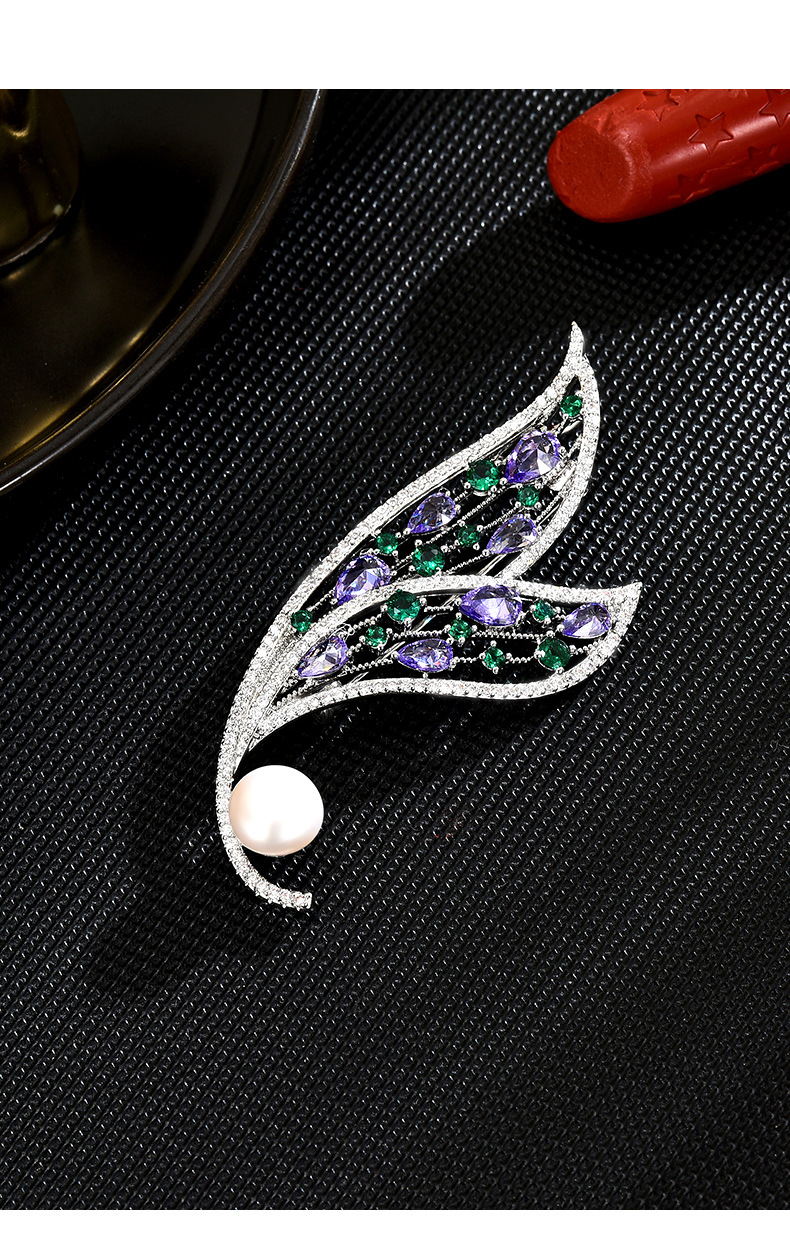 简约百搭鱼尾胸针轻奢镶钻珍珠胸花衬衫外套防走光别针配饰详情16