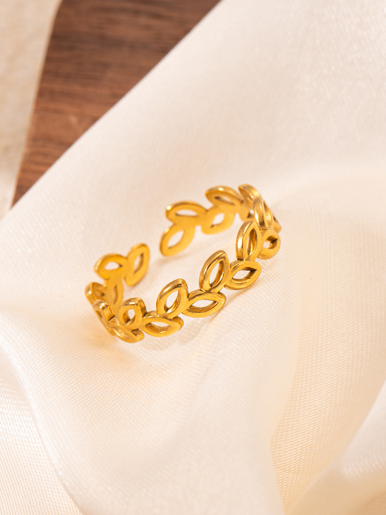 欧美时尚ins风简约钛钢戒指18k镀金不规则几何不锈钢女士饰品热销详情29