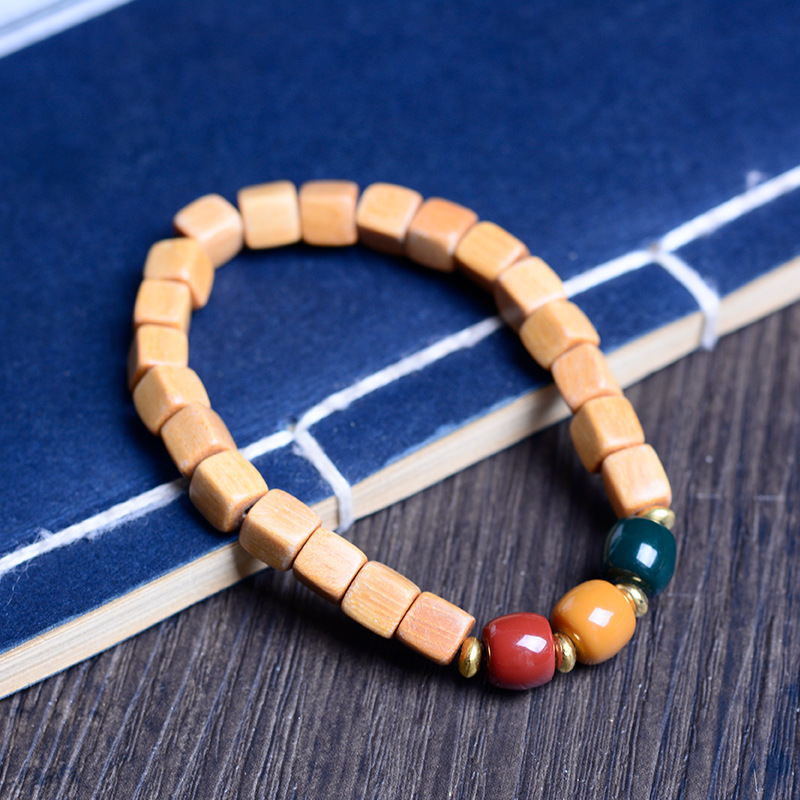 Wholesale of live-streaming promotion products: Green sandalwood, black rosewood, purple sandalwood, bamboo joint Barbie sandalwood luminous perpetual night running ring bracelet pic 16