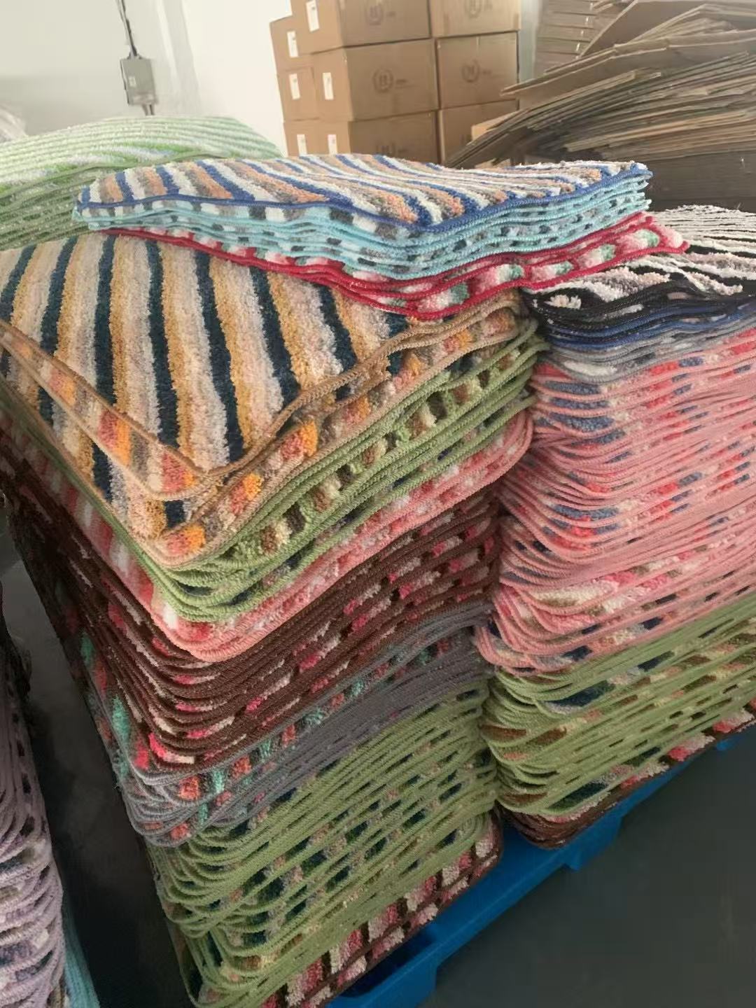 Hilo de cola en stock rayas diagonales microfibra tufted peluche color aleatorio interior dormitorio baño absorbente puerta tapetes piso pic 4