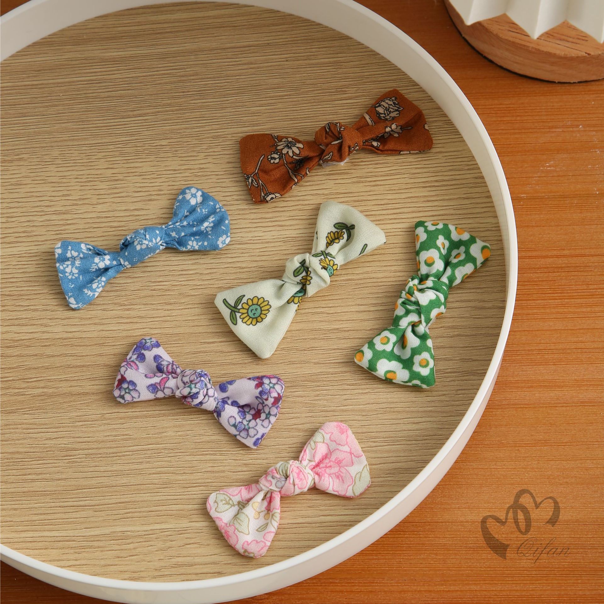 新款布艺碎花花纹蝴蝶结韩款百搭服饰配件 苏格碎花系剪结详情5