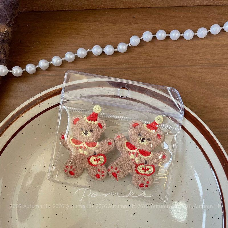 韩系复古毛绒小熊发夹刺绣布艺手工装饰甜美侧边夹秋冬百搭头饰Pom.kr 针织圣诞小熊发夹：红帽苹果缀珍珠 软萌甜系秋冬少详情7