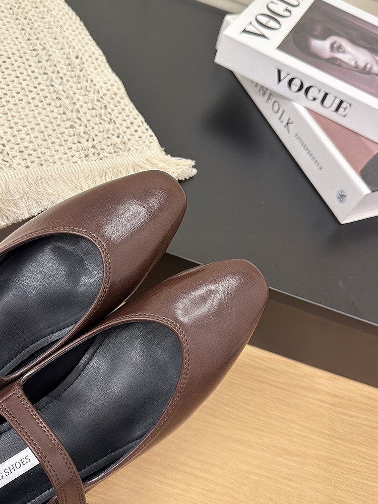 法式内增高女孩2025春秋新款一字扣带V口玛丽珍平底单鞋女芭蕾鞋详情4