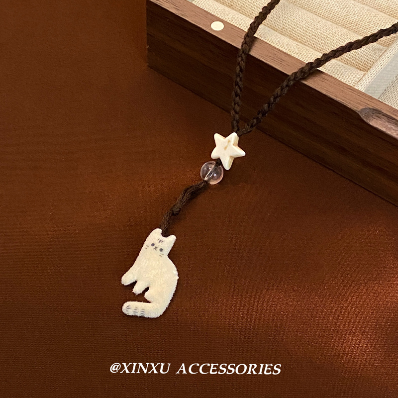 「小猫椰碎」可爱卡通猫咪吊坠项链2024新款秋冬编织高级个性项链详情4