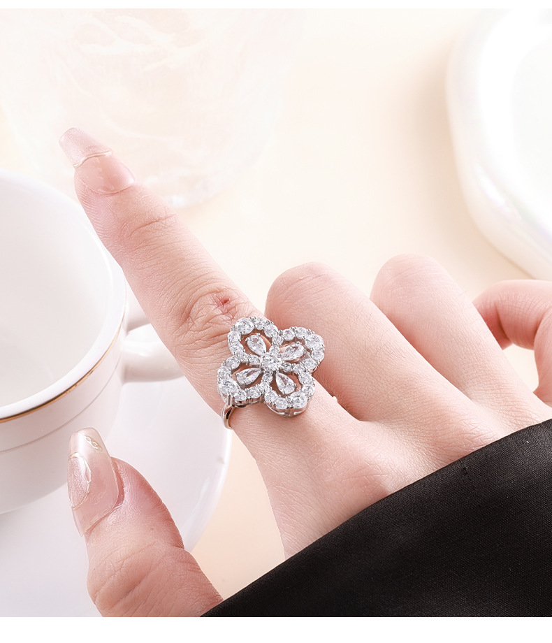 Zhuoheng Selection 2026 Classic Super Sparkling Four-leaf Clover Micro-inlay Mosan High-end One-piece Mosquito Coil, Versatile Four-leaf Clover Cross-border Ring from Europe and America pic 4