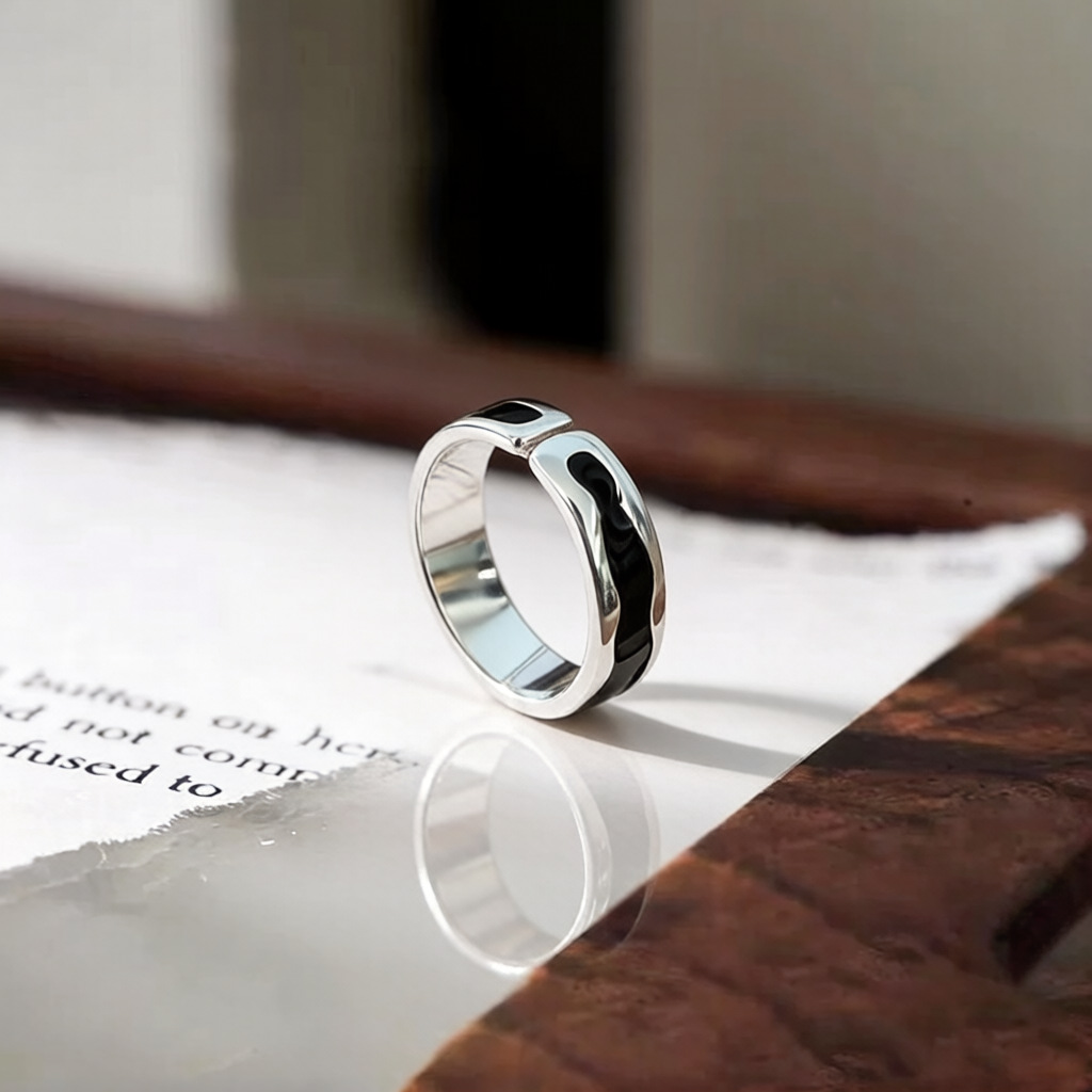 S925 sterling silver 3.7 black drip glaze index finger ring, a niche design for women, with a sense of high-end fashion and individuality, an open ring pic 4