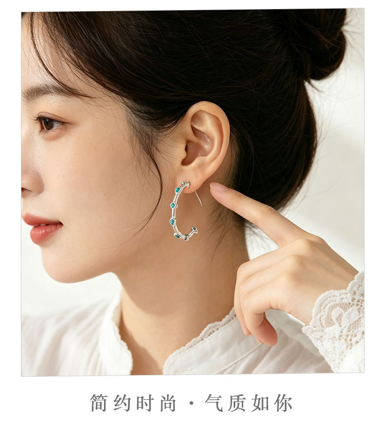 Source factory light luxury geometric C-shaped opening large earring, copper alloy inlaid with blue pine S925 silver needle, versatile earrings pic 9