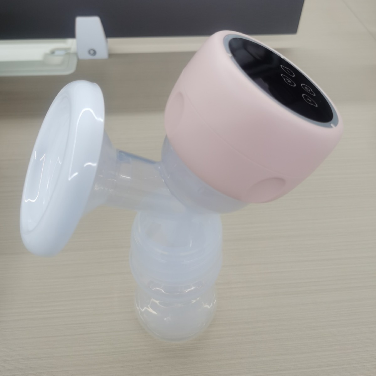 跨境专供全自动可调节吸奶器便携式大吸力母乳收集器充电式吸乳器详情9