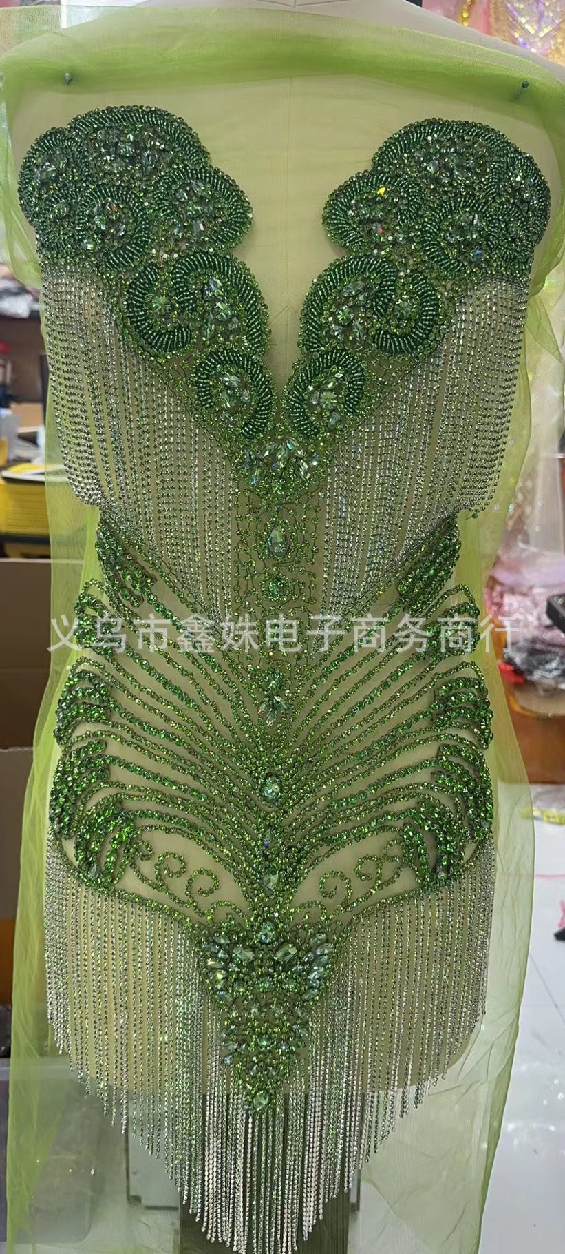 Fringed high-end light luxury wedding dresses and evening gowns, hand-beaded glass decals, DIY clothing accessories pic 7