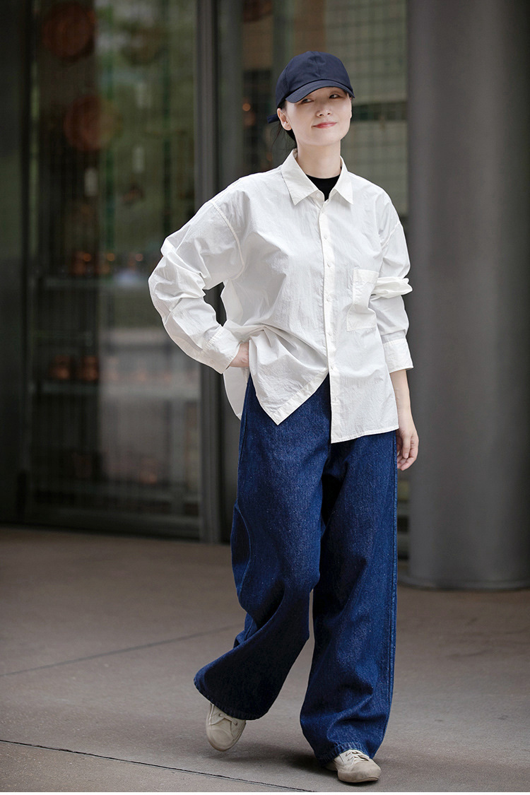 A niche all-season deep indigo blue mid-waisted loose and versatile wide-leg jeans pic 33