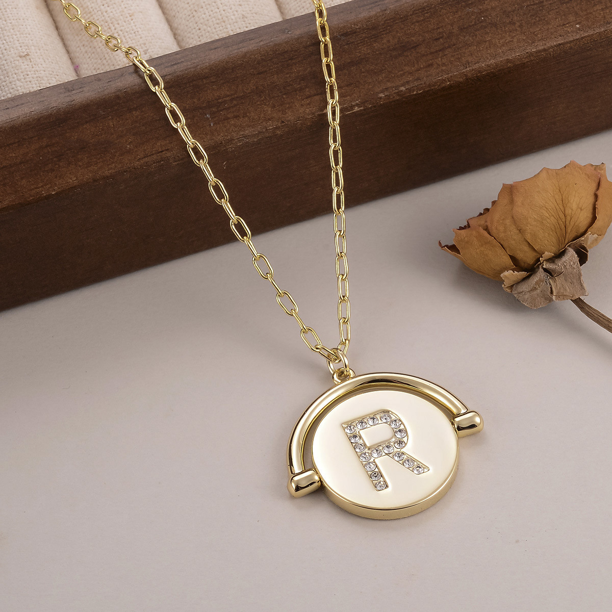 European and American letter fashion pendant, niche round English collarbone chain, versatile for women, light luxury, diamond-encrusted, personalized factory wholesale pic 30