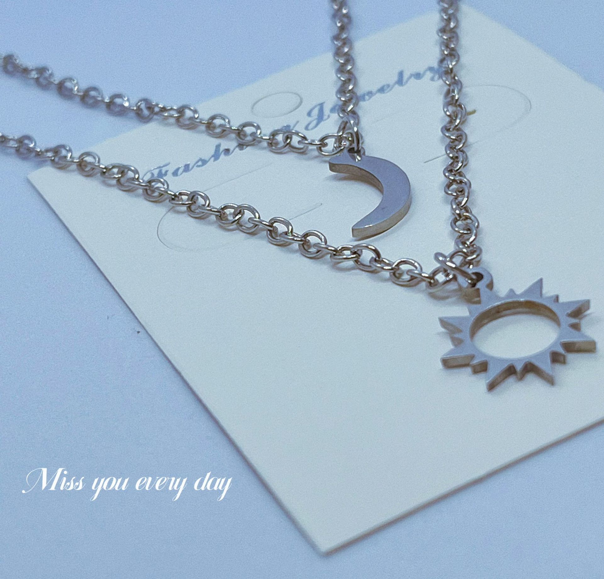 跨境新款日月情侣项链欧美创意简约不锈钢日月锁骨项链2件套批发详情3