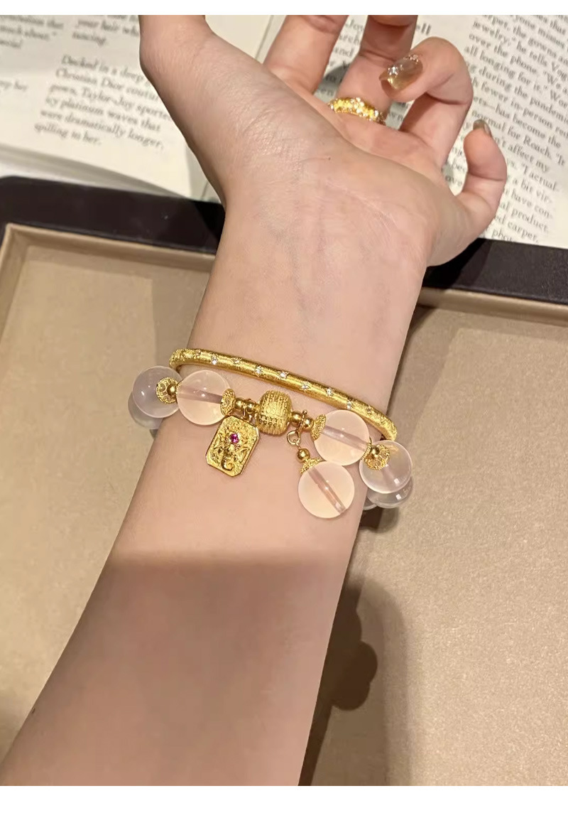 吉象粉水晶手串女手链轻奢小众设计款招财串珠气质网红闺蜜手饰品详情4