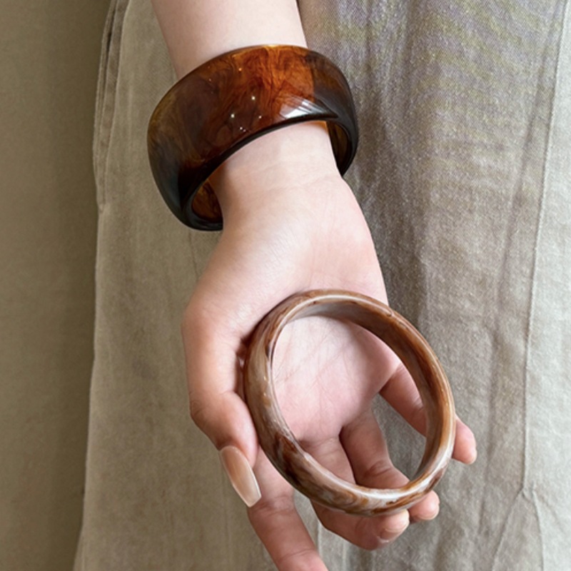 Acetic acid niche irregular acrylic wide-edge bracelet, a retro and high-end vintage bracelet with a unique design for women pic 7