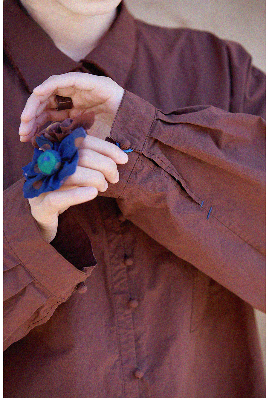 New autumn and winter style, artistic and retro original hazelnut red-brown cotton casual top, high-density, slightly elastic loose shirt for women pic 15