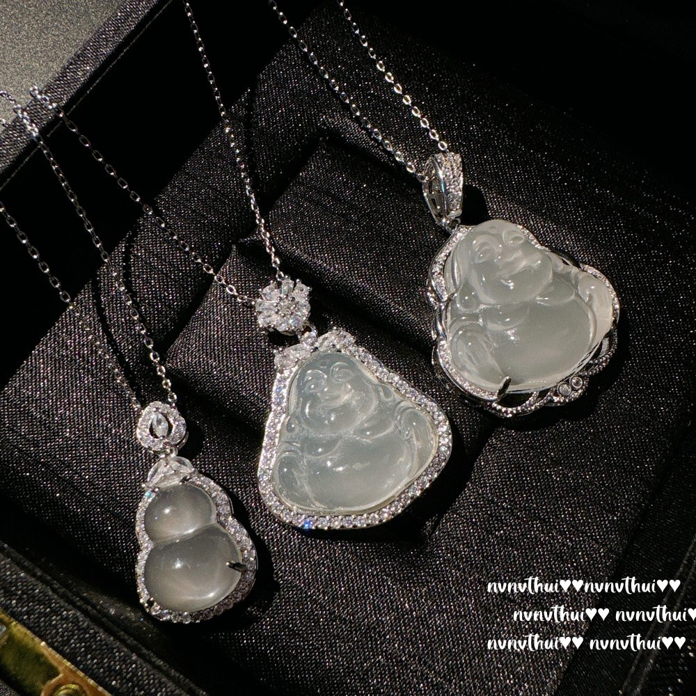 Lychee frozen white chalcedony gourd gemstone pendant necklace, water and water beautiful concubine smiling chalcedony Buddha necklace pic 3