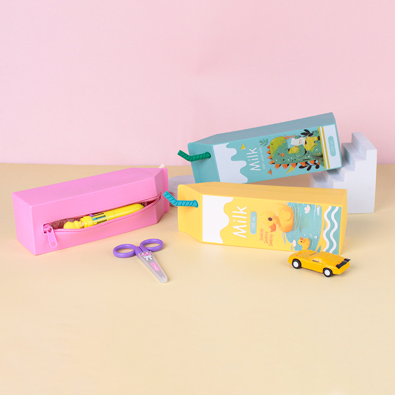 创意高颜值简约牛奶零食卡通笔袋大容量便携小学生文具盒收纳袋详情4
